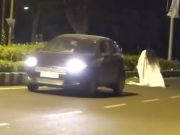 男子深夜扮鬼路上嚇人 結(jié)果悲劇了