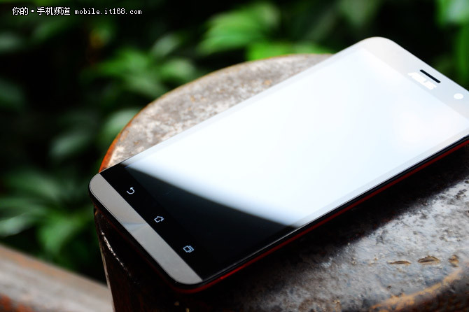 蘇寧手機節(jié) 4GB內(nèi)存Zenfone2低至1299元