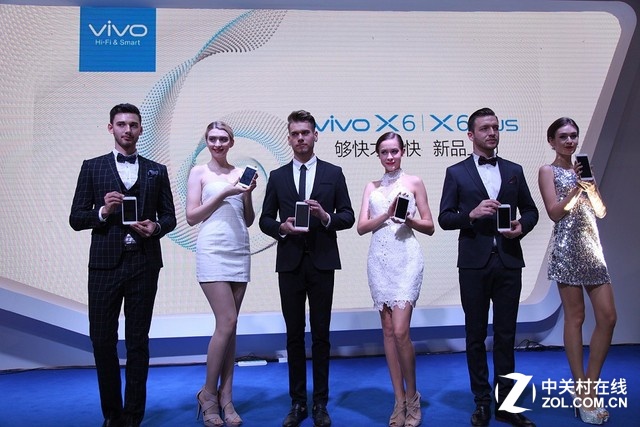 vivo所展示的最新款旗艦產品X6&X6Plus以其精美的外形和眾多“快”相關的功能點吸引了眾多參會者的關注。