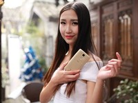 TCL樂玩2C金色版圖賞 簡約不凡的設計，