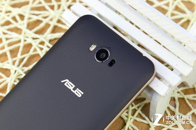 強(qiáng)勁長續(xù)航千元機(jī) 華碩電神5000圖賞