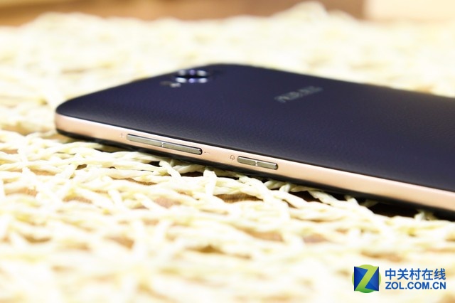 強(qiáng)勁長續(xù)航千元機(jī) 華碩電神5000圖賞