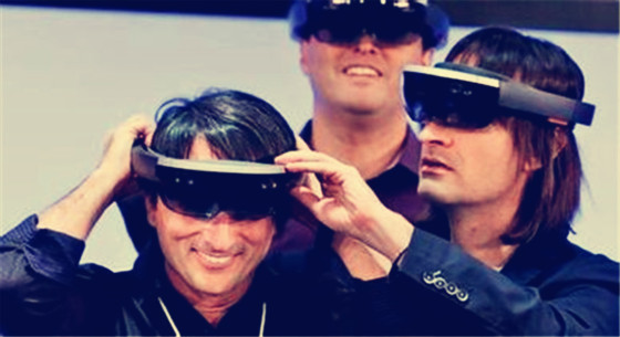 微軟HoloLens全息眼鏡細節透露:視野差還死貴