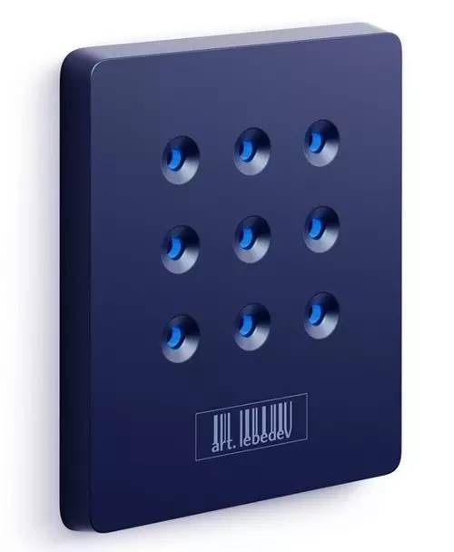 九宮格概念插座by Art Lebedev 設計工作室