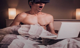 AV公司改拍VR小電影了?VR圖謀顛覆色情業
