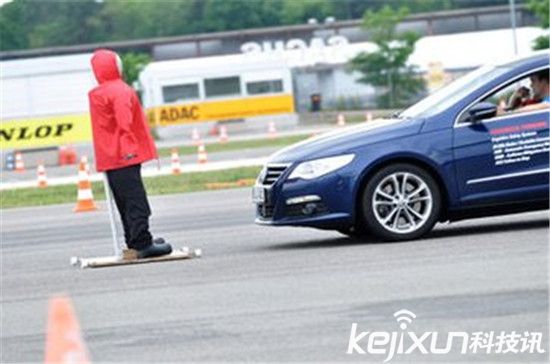 自動(dòng)剎車時(shí)代來臨 智能掌控真的可靠?