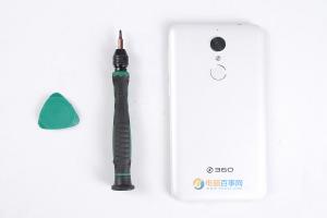 360手機(jī)N4做工如何？360手機(jī)N4拆機(jī)圖解評測
