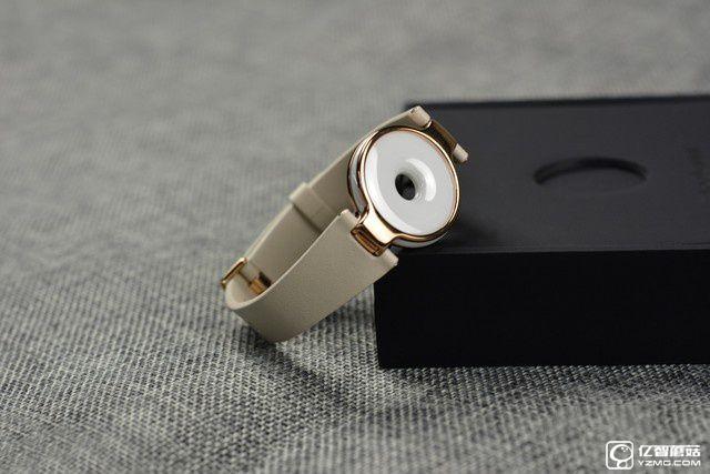 Amazfit月霜圖賞:一言不合就拼顏值