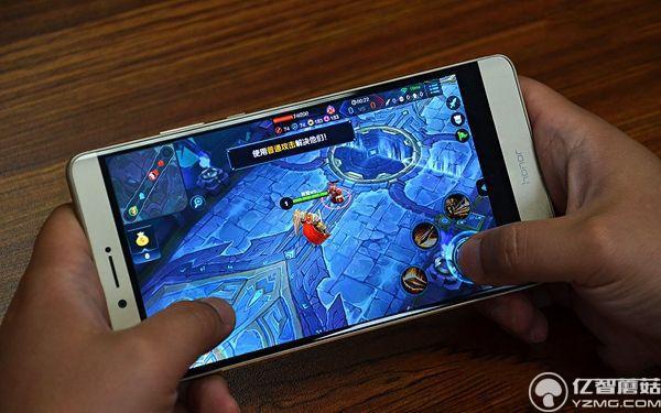榮耀Note8和8買哪個(gè)好？續(xù)航拍照與對(duì)比總結(jié)