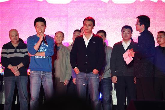 聯合創始人樊錚(右)和李想