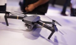 外媒上手大疆Mavic Pro折疊無(wú)人機(jī)：被感動(dòng)哭了