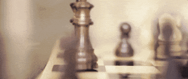 這棋盤有哈利的魔法？隔著地球也能對戰(zhàn)下棋