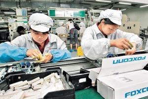富士康正在商談赴美投資 蘋果iPhone真要轉美國生產？