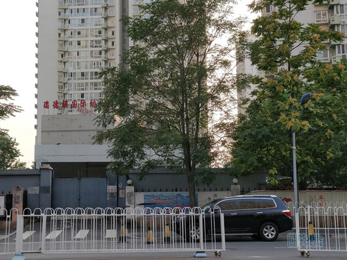 一加5和榮耀9對比評測：實(shí)用性再戰(zhàn)顏值 相差300元怎么選？