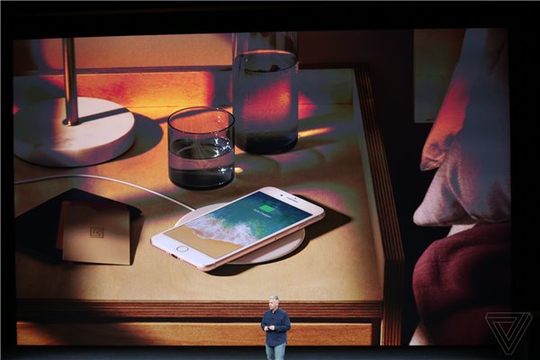 蘋果iPhone8/Plus售價(jià)上市時(shí)間公布：64GB/256GB存儲