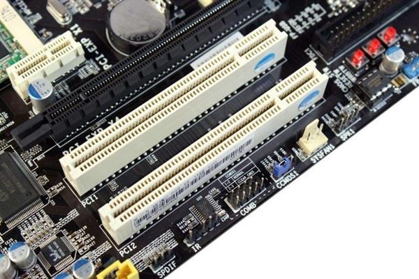 顯卡PCI/AGP/PCI-E接口啥區(qū)別？看完秒懂