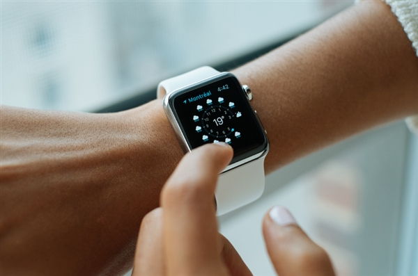 T-Mobile推出購買第二塊Apple Watch半價活動