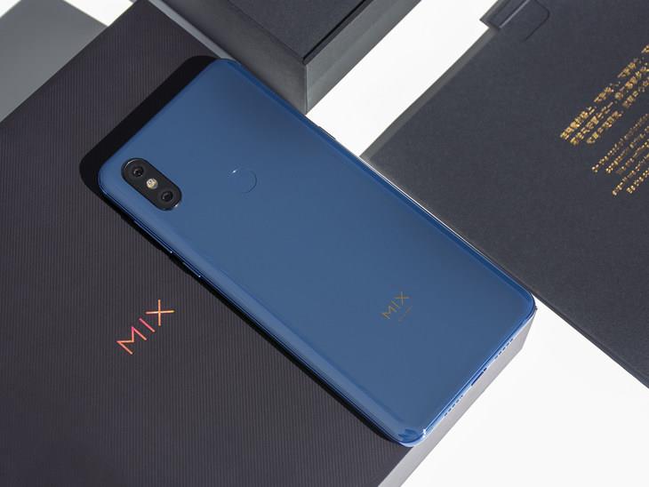 小米MIX 3上手：史上最高屏占 滑一下開(kāi)啟全新世界