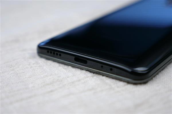 聯(lián)想Z5 Pro體驗：滑屏體驗贊、外放音質(zhì)成亮點