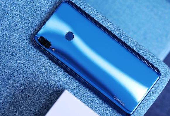 華為暢享9Plus和小米8SE哪個好？暢享9Plus和小米8SE對比區(qū)別