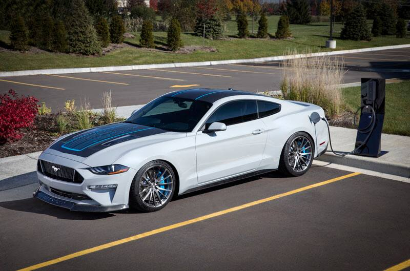 福特發(fā)布全電動(dòng)跑車(chē)Mustang！900匹馬力+六速手動(dòng)
