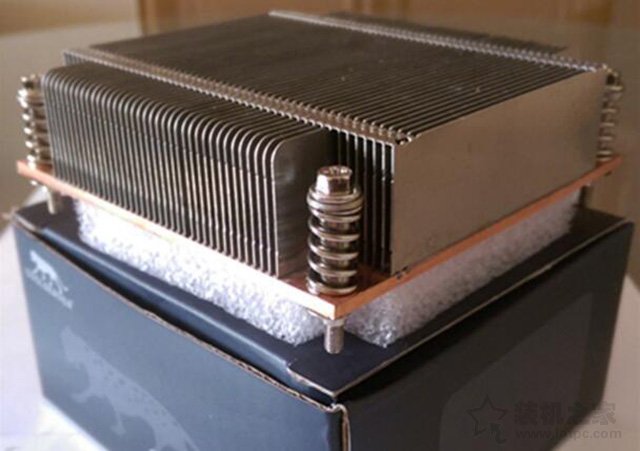 如何選購CPU散熱器？小白裝機通俗易懂的水冷/風冷CPU散熱器知識